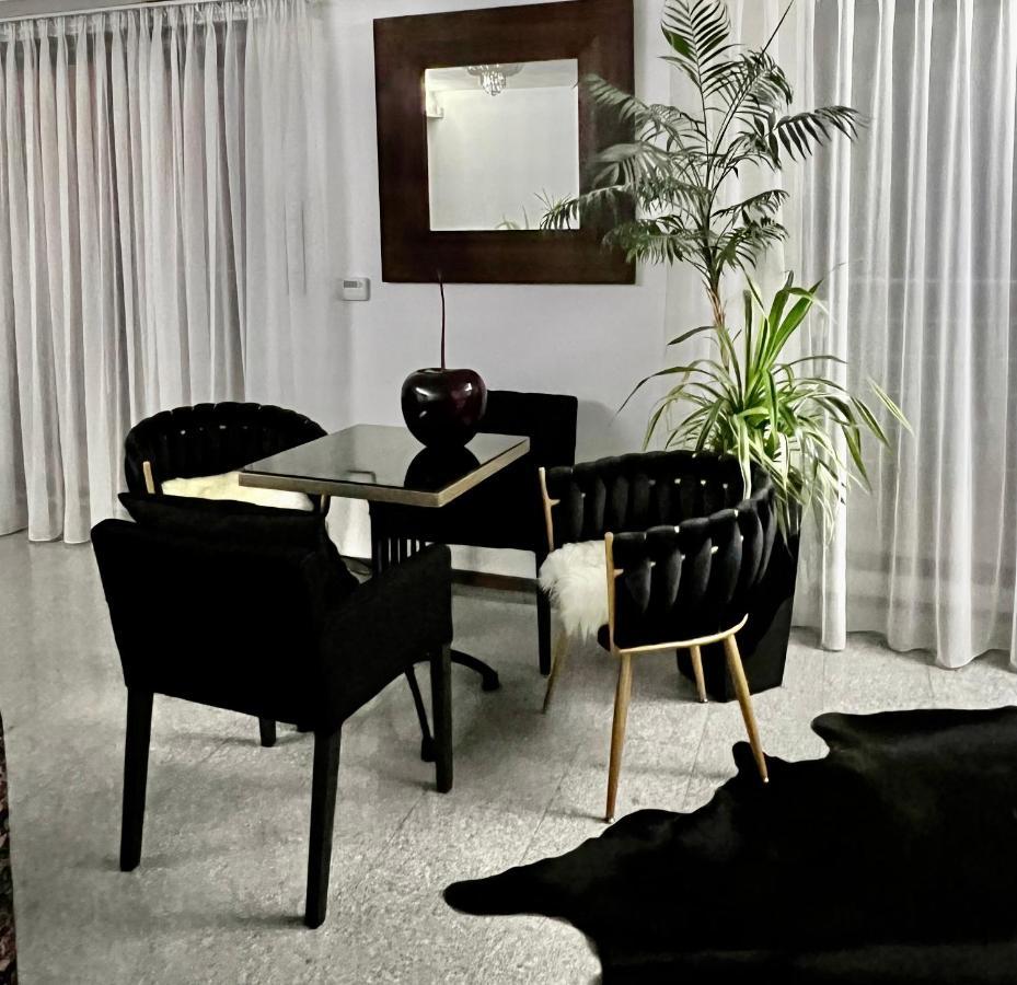 Koliba Apartments 3 Братислава Екстер'єр фото